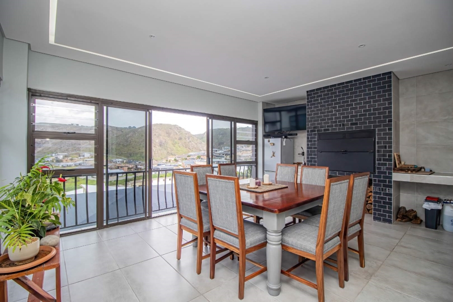 4 Bedroom Property for Sale in Island View Western Cape